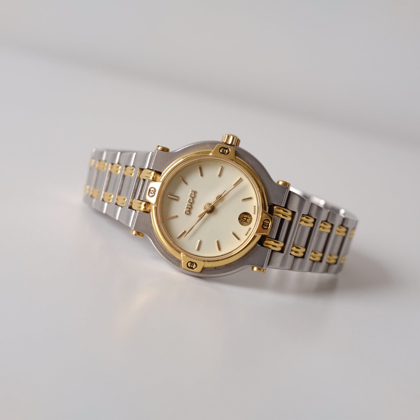 Vintage Gucci 9000L Watch