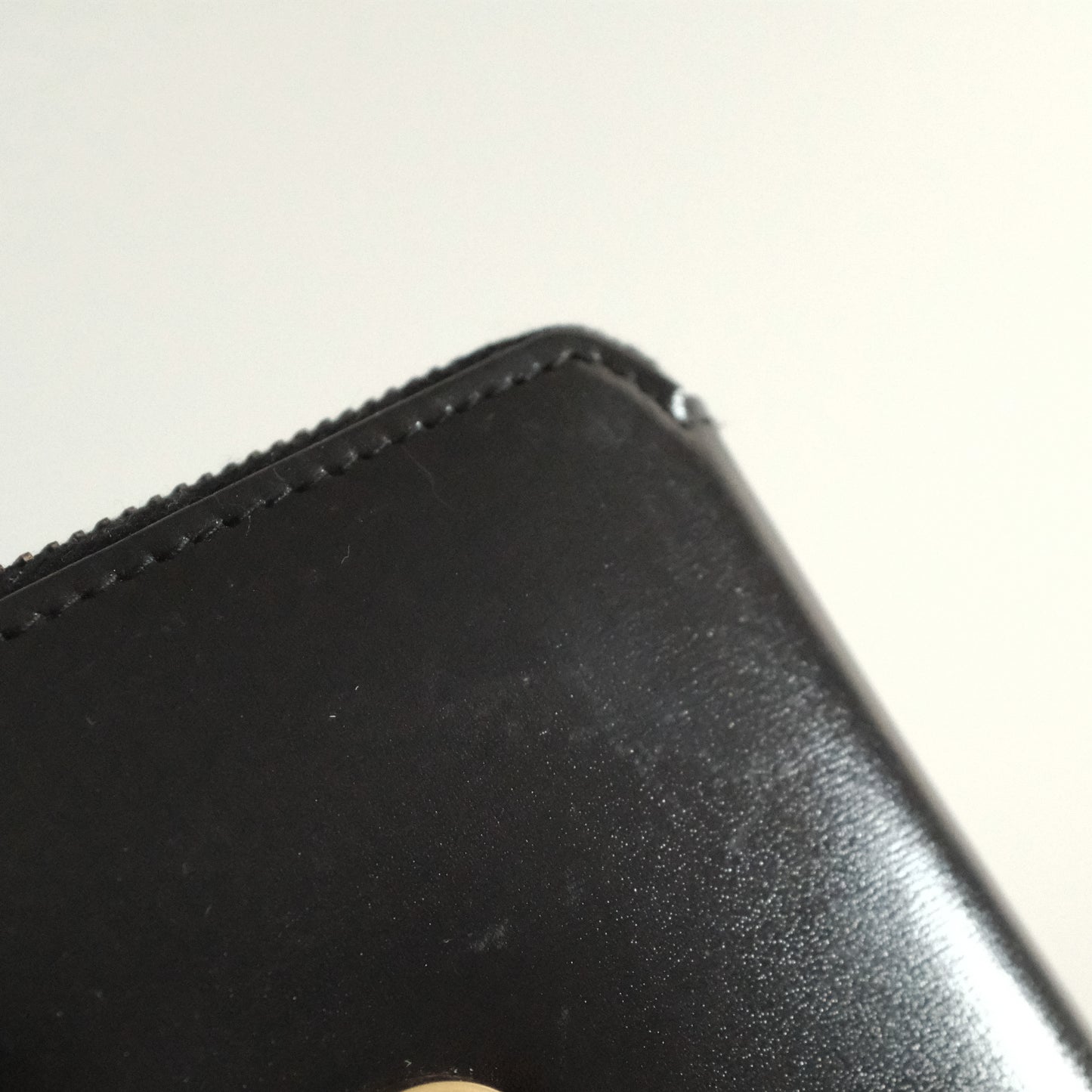 Vintage Gucci Leather Zip Cardholder with Coin Purse