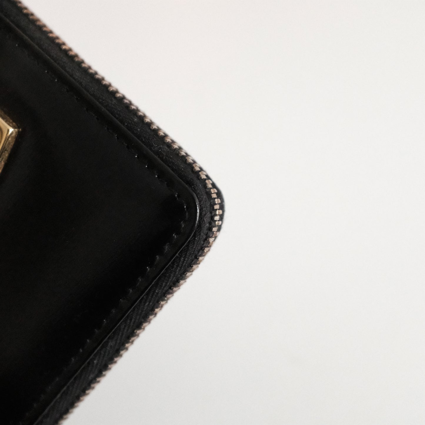 Vintage Gucci Leather Zip Cardholder with Coin Purse