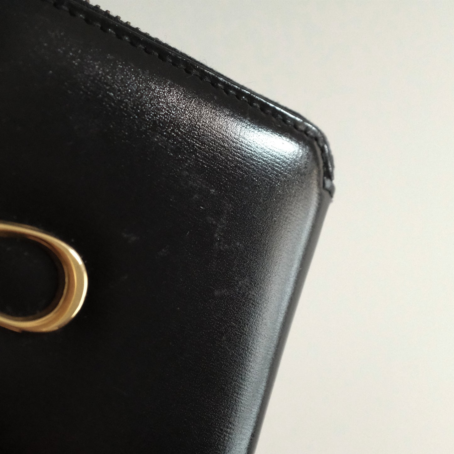 Vintage Gucci Leather Zip Cardholder with Coin Purse