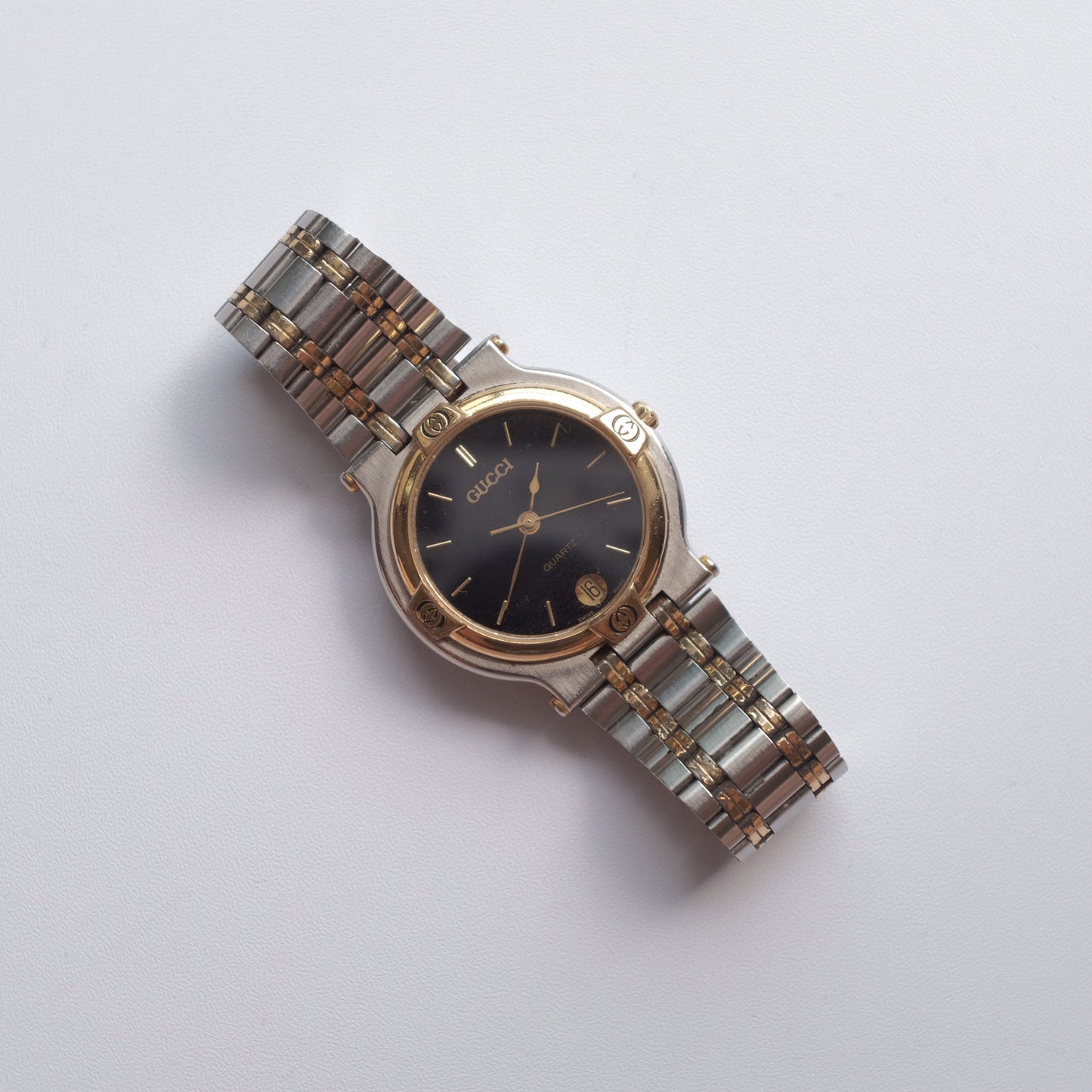 Vintage Gucci 9000M Watch