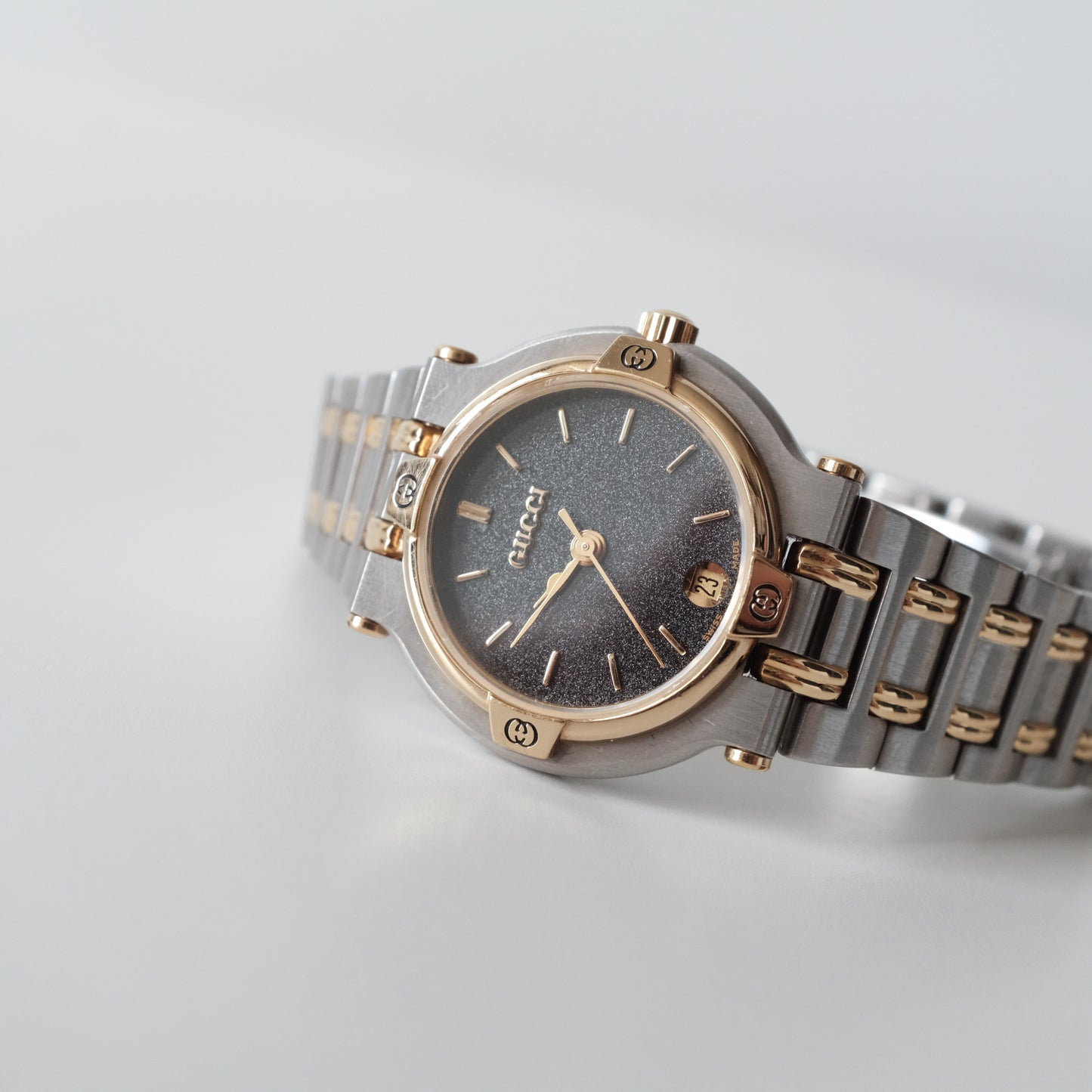 Vintage Gucci 9000L Watch